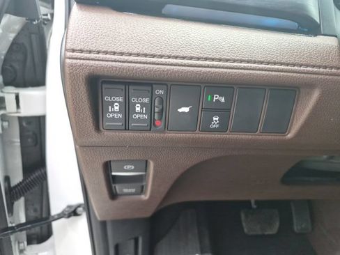 New 2026 Honda Odyssey Elite image 19