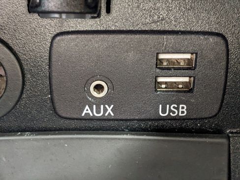 Used 2017 Subaru Outback 2.5i Premium image 23