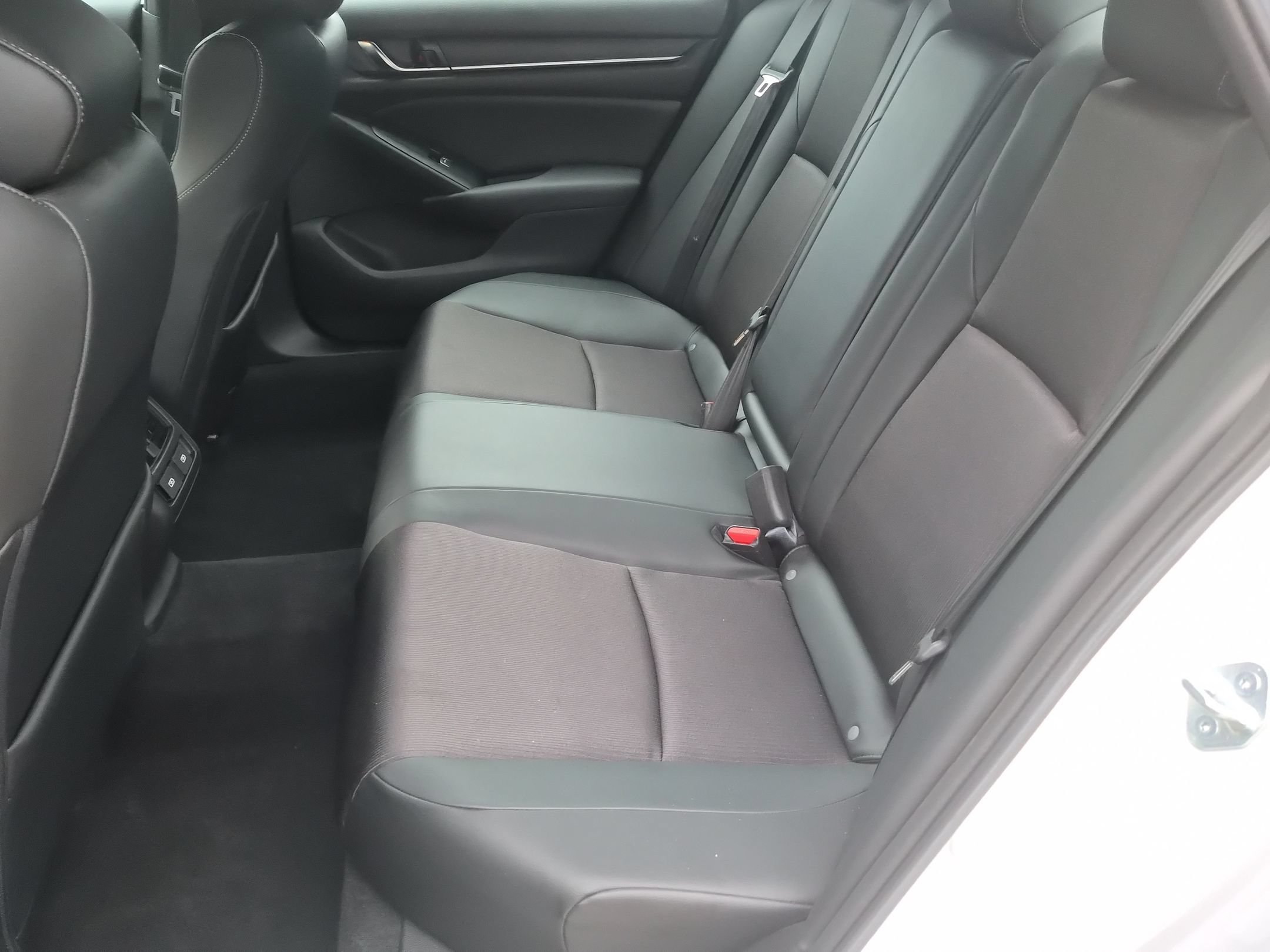 Used 2022 Honda Accord Sport image 30