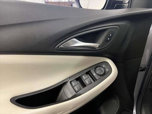 Used 2024 Buick Encore GX Preferred image 16