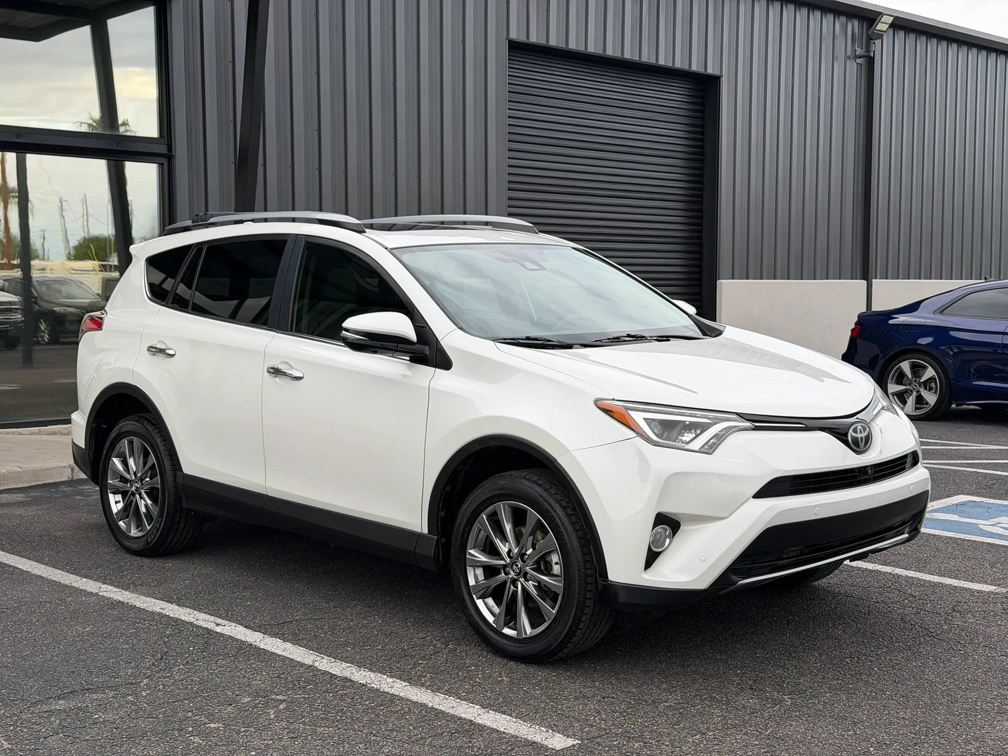 Used 2017 Toyota RAV4 Limited w/ Advanced Technology Package FWD image 15