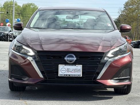 Certified 2023 Nissan Altima 2.5 SV FWD image 3