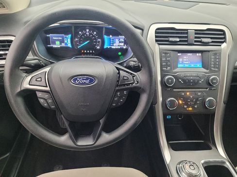 Used 2018 Ford Fusion S image 22