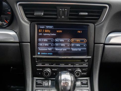 Used 2013 Porsche 911 Carrera image 22