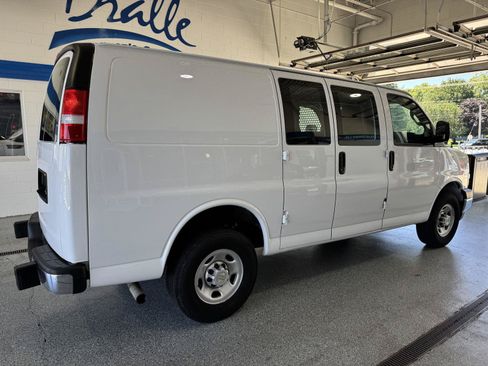 Used 2024 Chevrolet Express 2500 w/ Driver Convenience Package RWD image 10