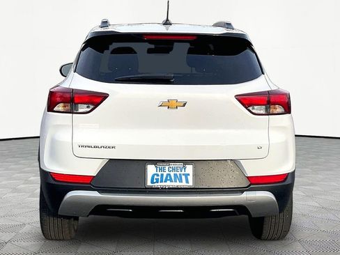 Used 2023 Chevrolet TrailBlazer LT w/ Convenience Package image 6