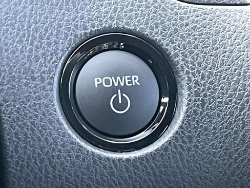 Used 2026 Toyota Camry SE FWD image 27