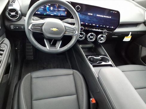 New 2025 Chevrolet Blazer EV LT image 7