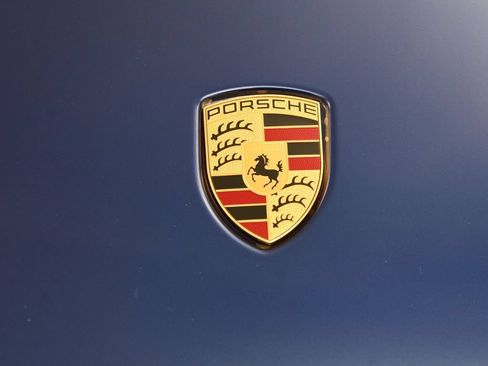Certified 2022 Porsche 911 Carrera 4S AWD/4WD image 33