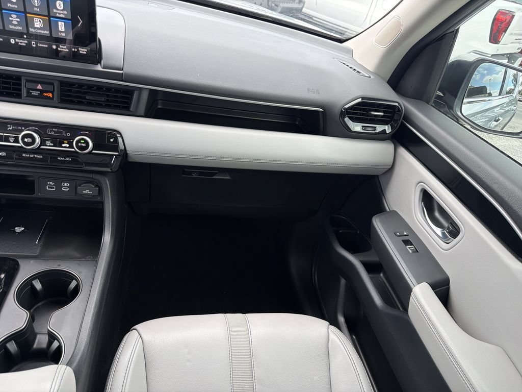Used 2023 Honda Pilot EX-L image 18