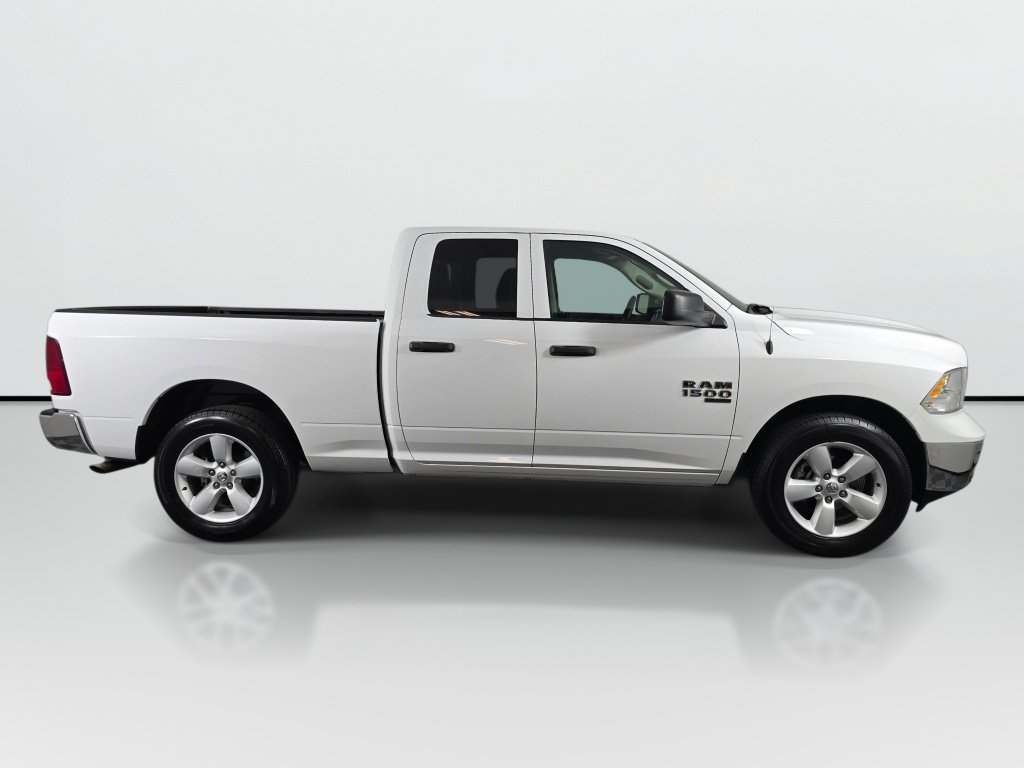 Used 2024 RAM 1500 Classic SLT AWD/4WD image 7