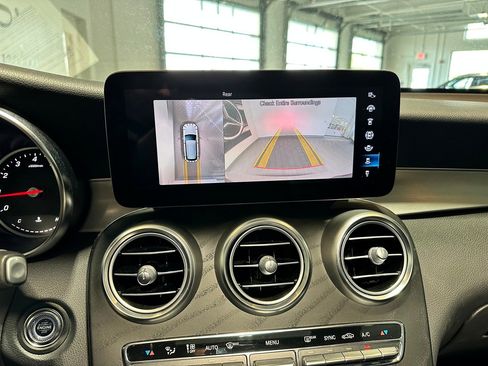 Certified 2022 Mercedes-Benz GLC 300 4MATIC image 11
