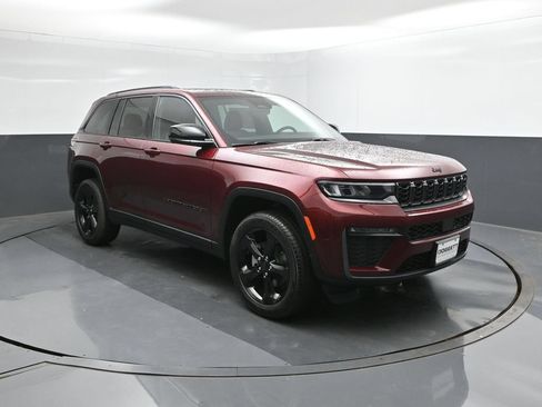 New 2026 Jeep Grand Cherokee Limited RWD image 26