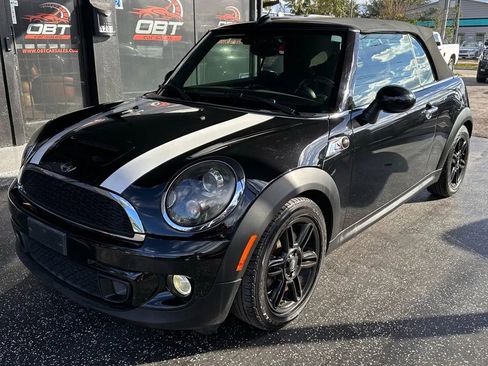 Used 2015 MINI Cooper S image 1