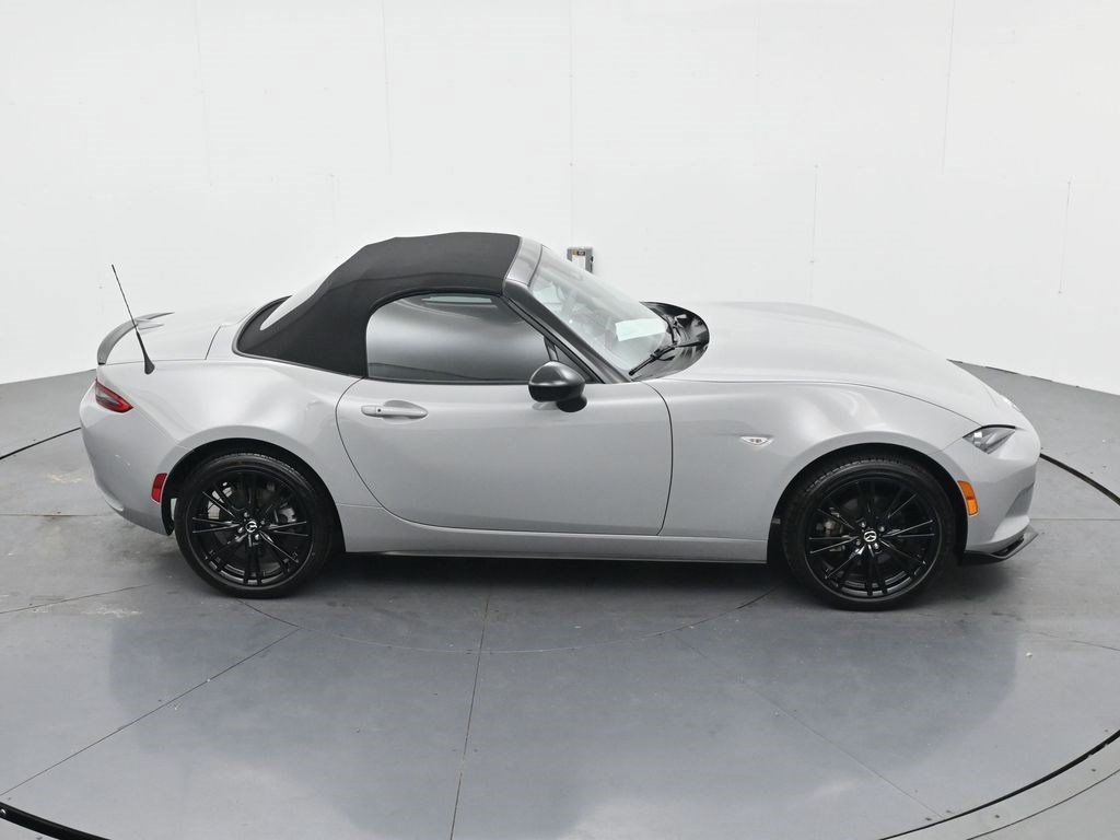Used 2025 MAZDA MX-5 Miata Club RWD image 18