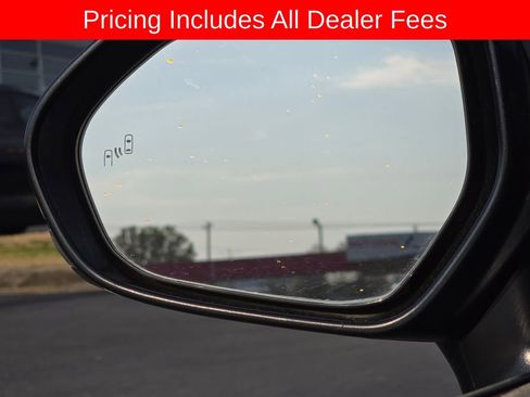 Used 2025 Toyota Camry SE w/ Convenience Package FWD image 19