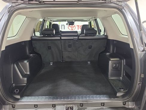 Used 2023 Toyota 4Runner TRD Off-Road Premium w/ Off Road Premium Plus Package image 8