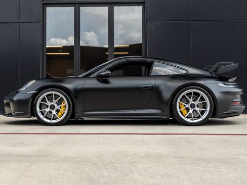 Certified 2024 Porsche 911 GT3 image 2