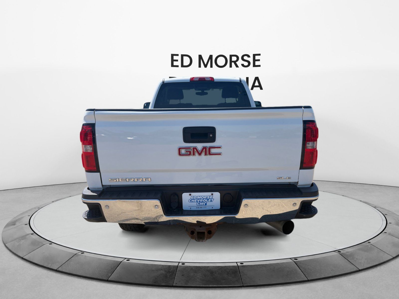 Used 2016 GMC Sierra 2500 SLE w/ SLE Preferred Package AWD/4WD image 4