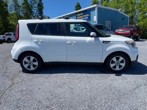 Used 2017 Kia Soul image 5