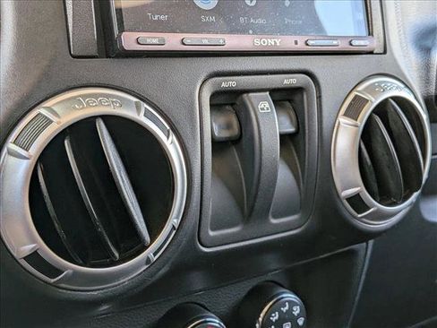 Used 2011 Jeep Wrangler Rubicon w/ Call of Duty Group AWD/4WD image 13