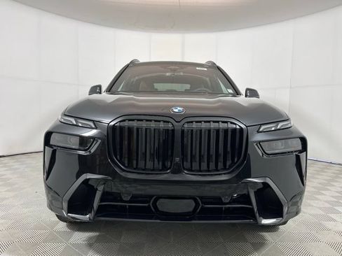 Used 2026 BMW X7 xDrive40i w/ M Sport Package AWD/4WD image 2