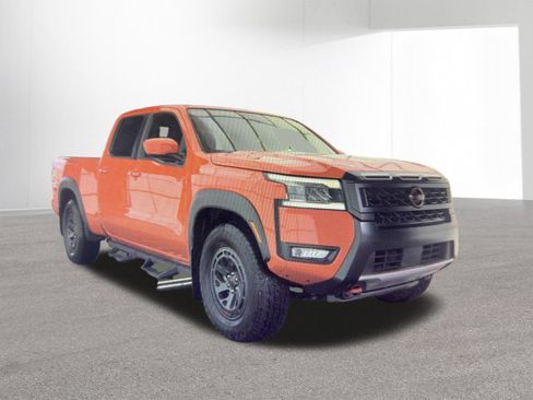 Used 2025 Nissan Frontier PRO-4X AWD/4WD image 6