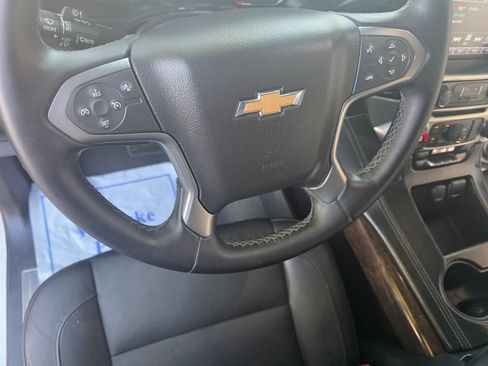 Used 2019 Chevrolet Suburban LT AWD/4WD image 28