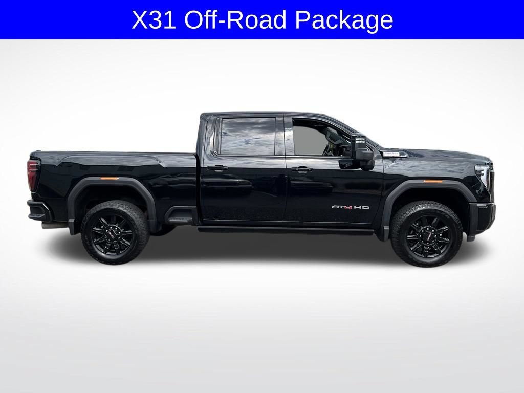 Used 2024 GMC Sierra 2500 AT4 w/ AT4 Premium Plus Package AWD/4WD image 8