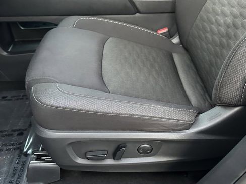 Certified 2023 Nissan Pathfinder SV w/ Black Appearance Package image 23