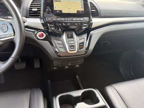 Used 2024 Honda Odyssey Touring image 16