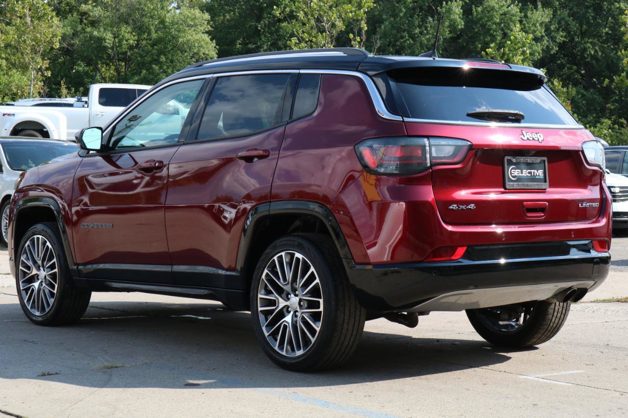 Used 2022 Jeep Compass Limited w/ Elite Group AWD/4WD image 13