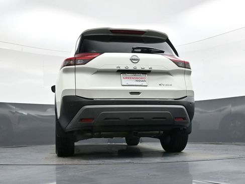 Used 2023 Nissan Rogue SV image 38
