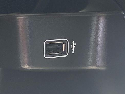 Used 2019 Volkswagen Jetta GLI FWD image 12