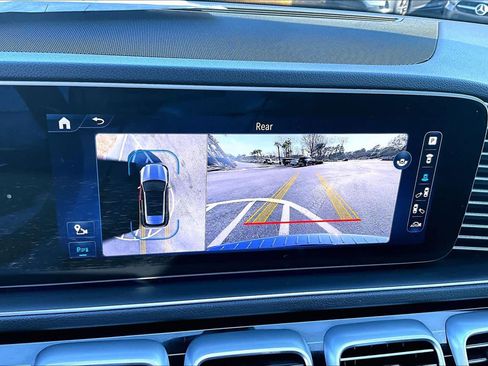 Used 2024 Mercedes-Benz GLE 450 4MATIC w/ AMG Line Exterior image 26