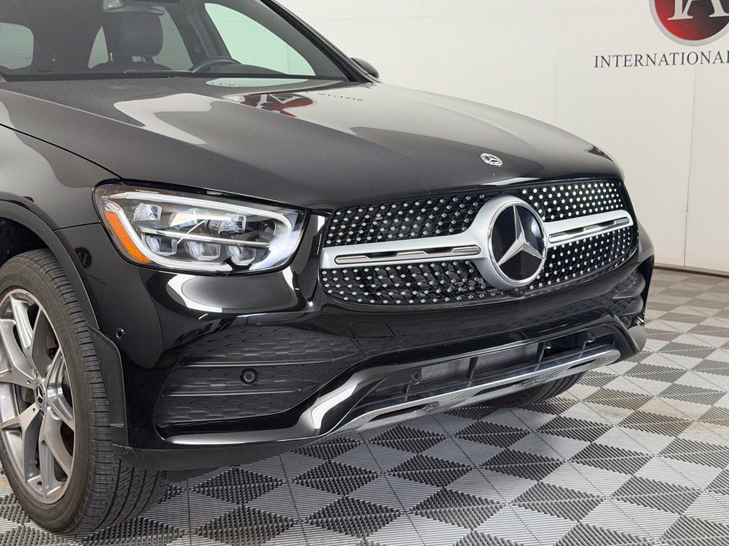 Used 2022 Mercedes-Benz GLC 300 4MATIC image 12