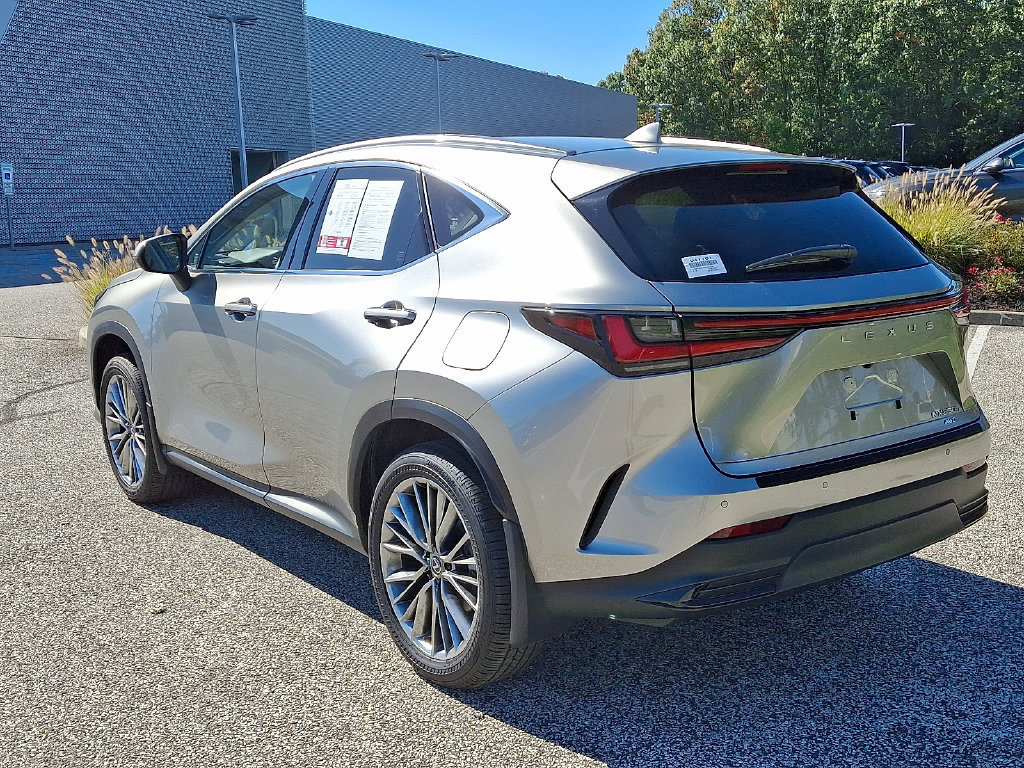 Used 2025 Lexus NX 350h AWD w/ Accessory Package (2T) image 4