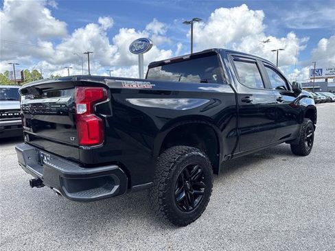 Used 2021 Chevrolet Silverado 1500 LT Trail Boss AWD/4WD image 3