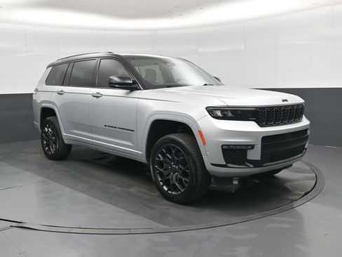 Used 2023 Jeep Grand Cherokee L Summit AWD/4WD image 1