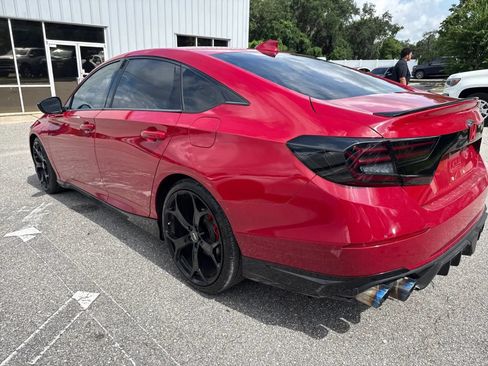 Used 2018 Honda Accord Sport image 11