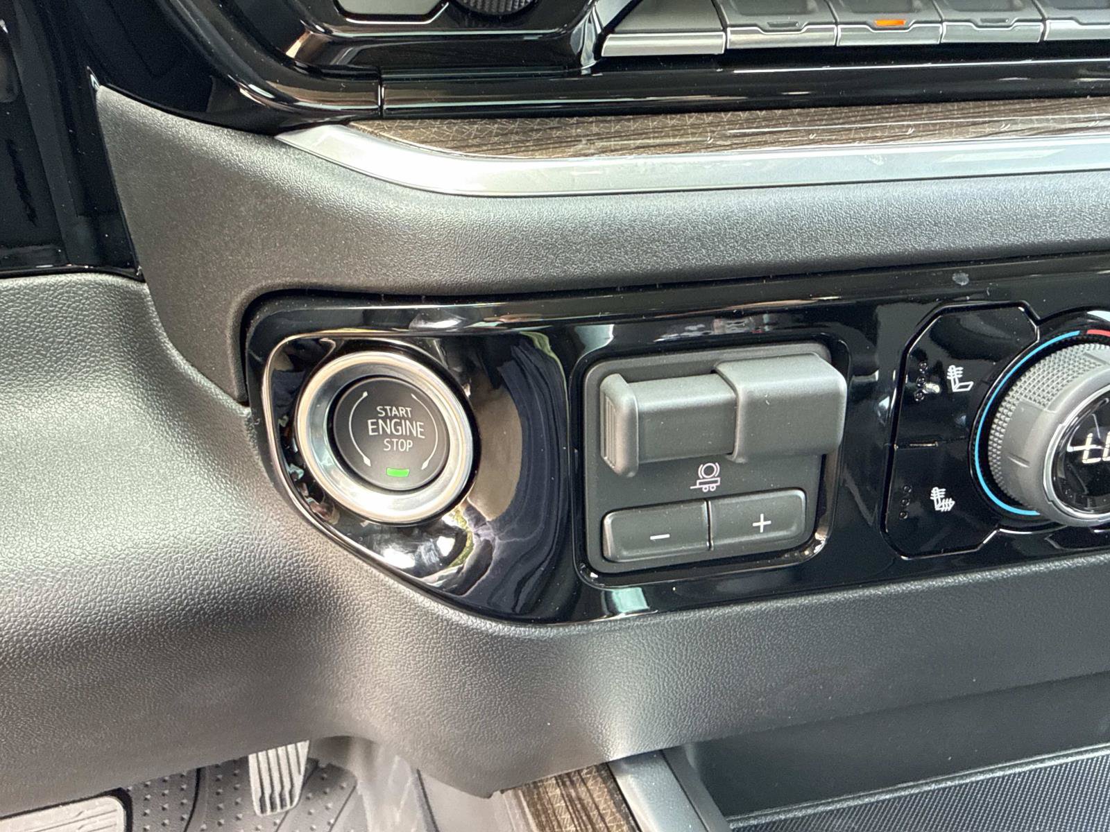 New 2026 Chevrolet Silverado 1500 RST AWD/4WD image 30
