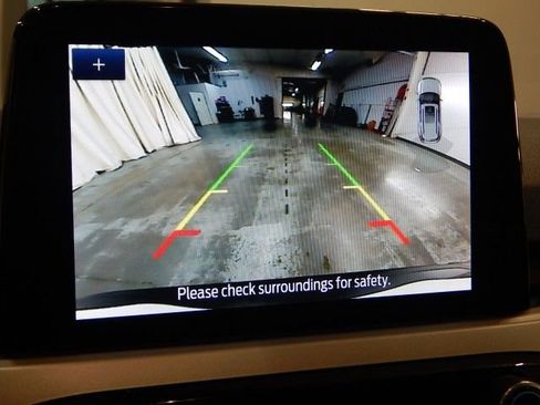 Used 2022 Ford Escape SEL image 23