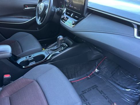Used 2023 Toyota Corolla SE image 15