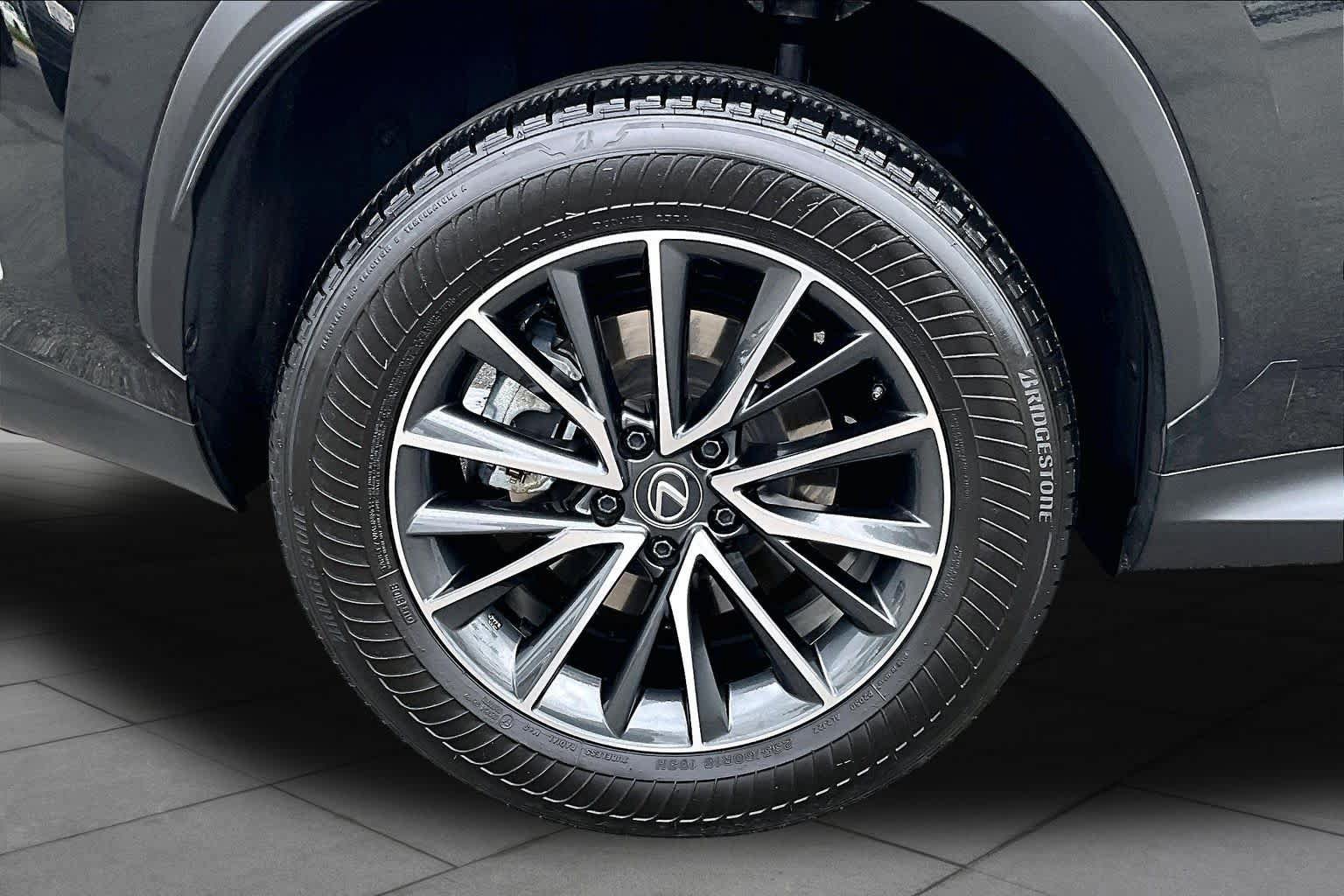 Certified 2025 Lexus NX 350 AWD w/ Accessory Package (2T) image 10