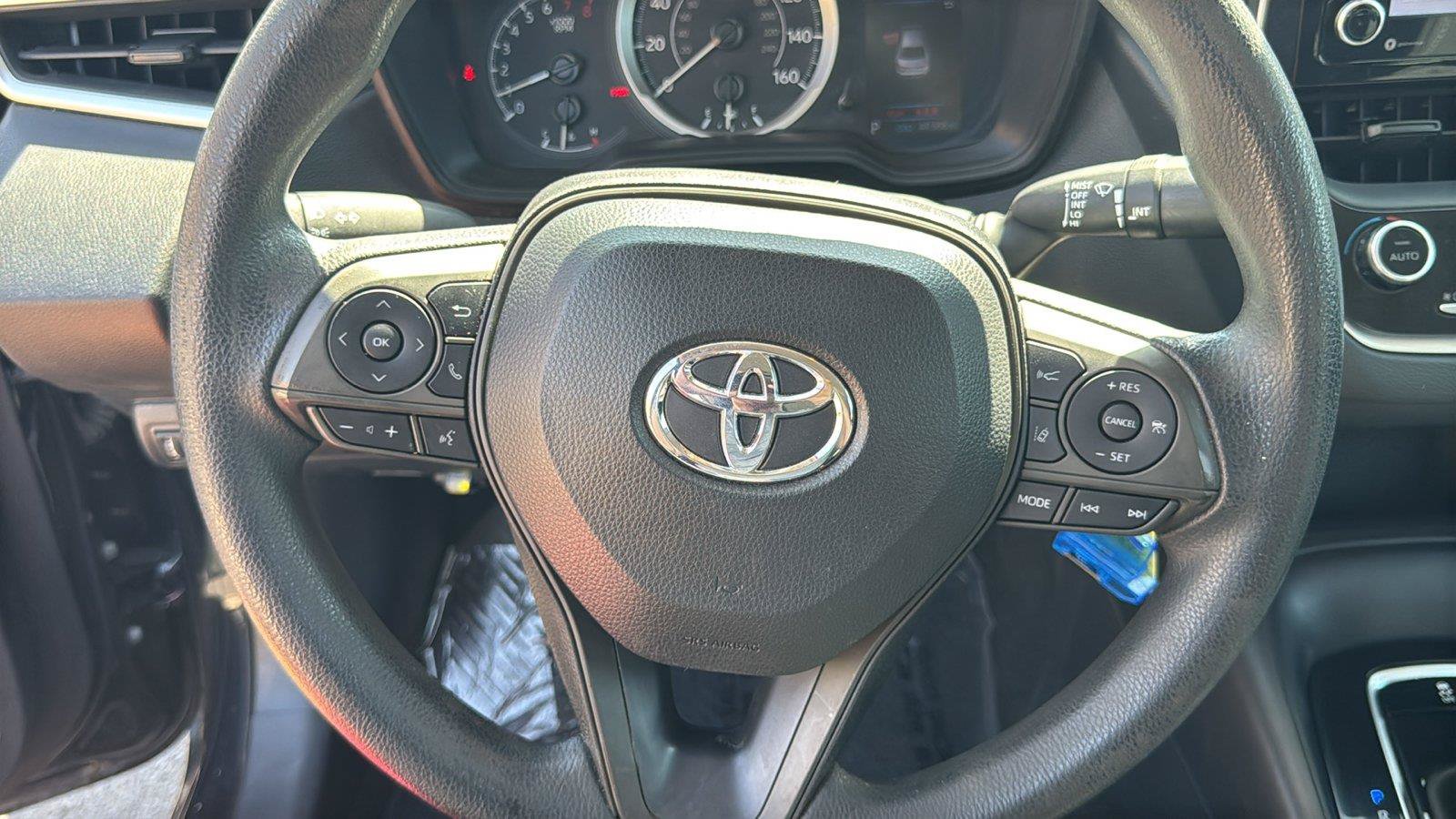 Used 2021 Toyota Corolla LE w/ Carpet Mat Package (TMS) FWD image 12
