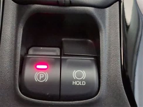 Used 2022 Toyota Corolla LE image 37