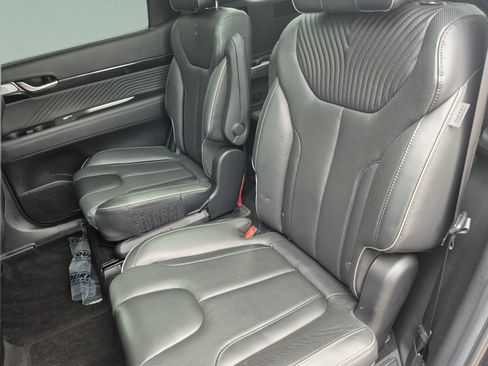 Certified 2024 Hyundai Palisade Calligraphy FWD image 18
