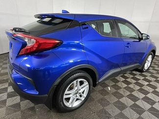 Used 2020 Toyota C-HR LE FWD video 2