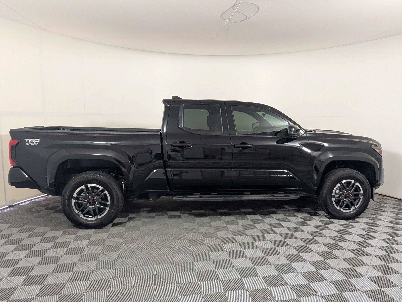 Certified 2025 Toyota Tacoma TRD Sport AWD/4WD image 3