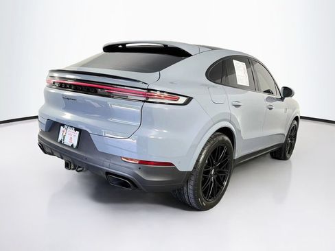 Used 2024 Porsche Cayenne Coupe AWD/4WD image 10